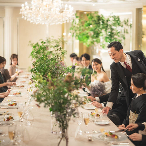 ウエディングの披露宴会場マーガレット風景