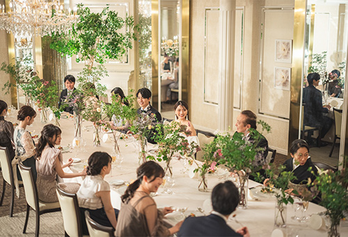 ウエディングの披露宴会場マーガレット風景