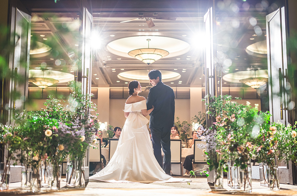 ウエディングの披露宴会場オリエンタル風景